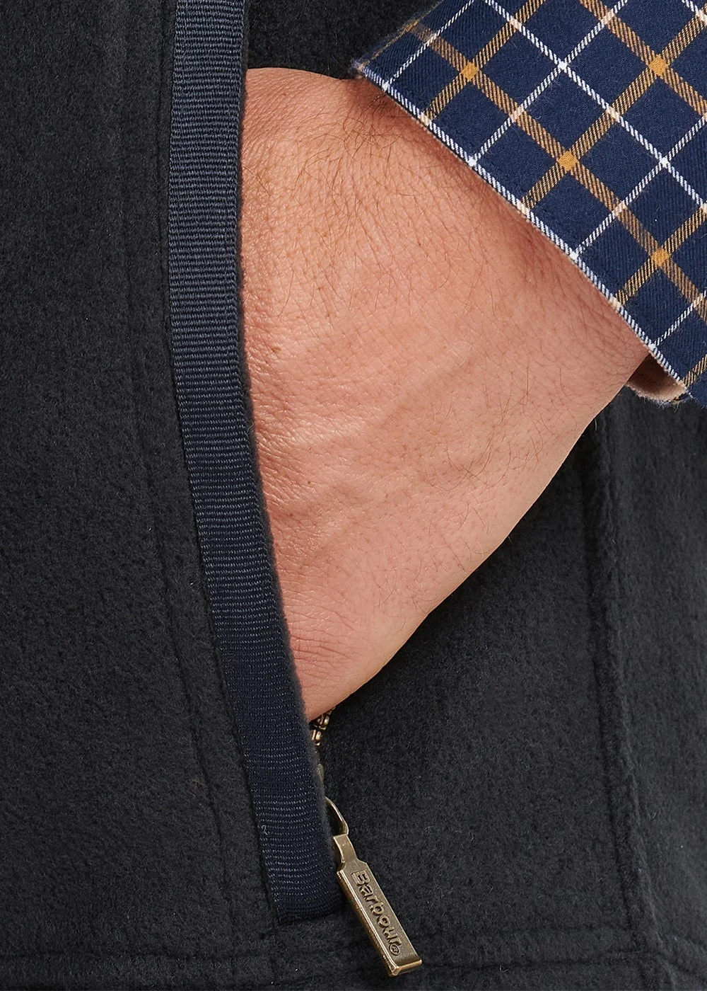 Langdale Fleece Gilet - Image 8