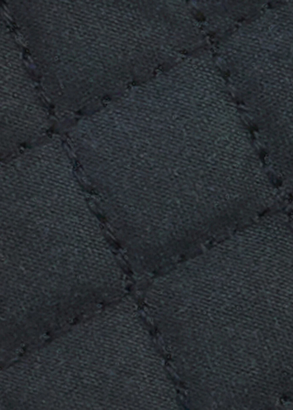Scarlet Gloves - Image 3