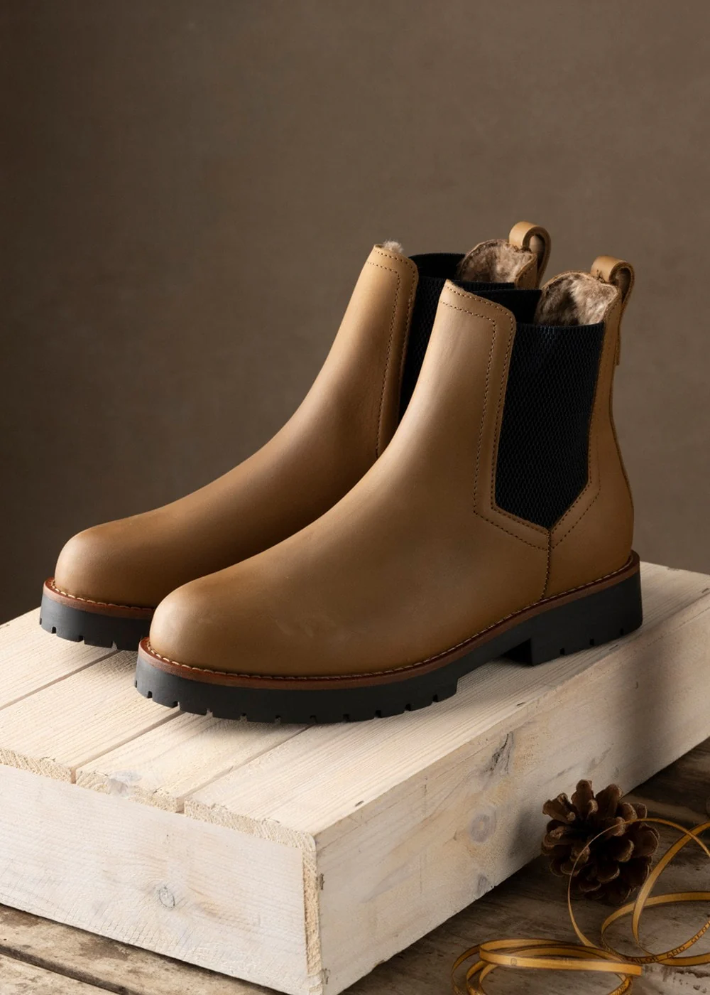 Sheepskin Boudica Boots - Image 7