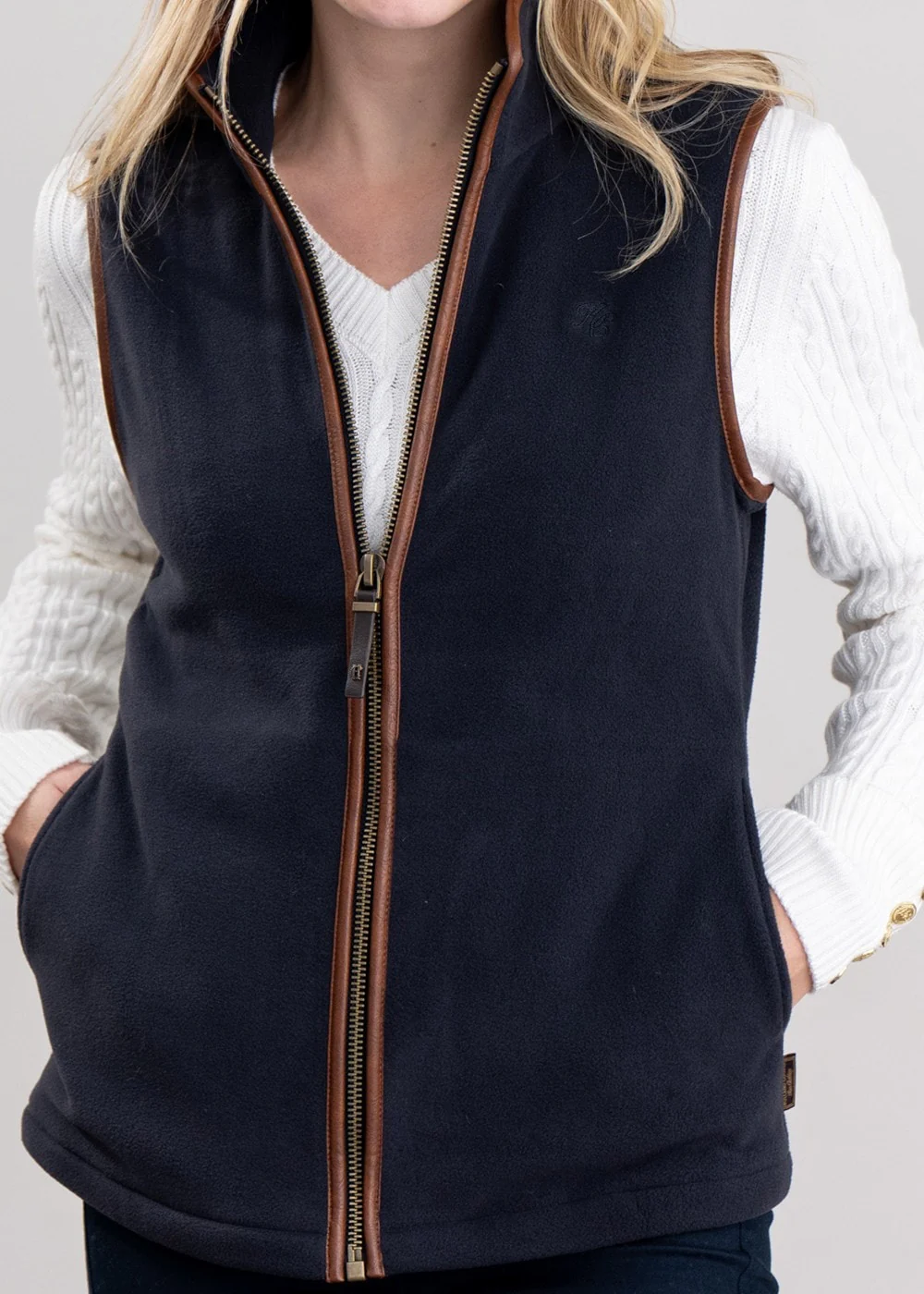 Country Fleece Gilet - Image 5