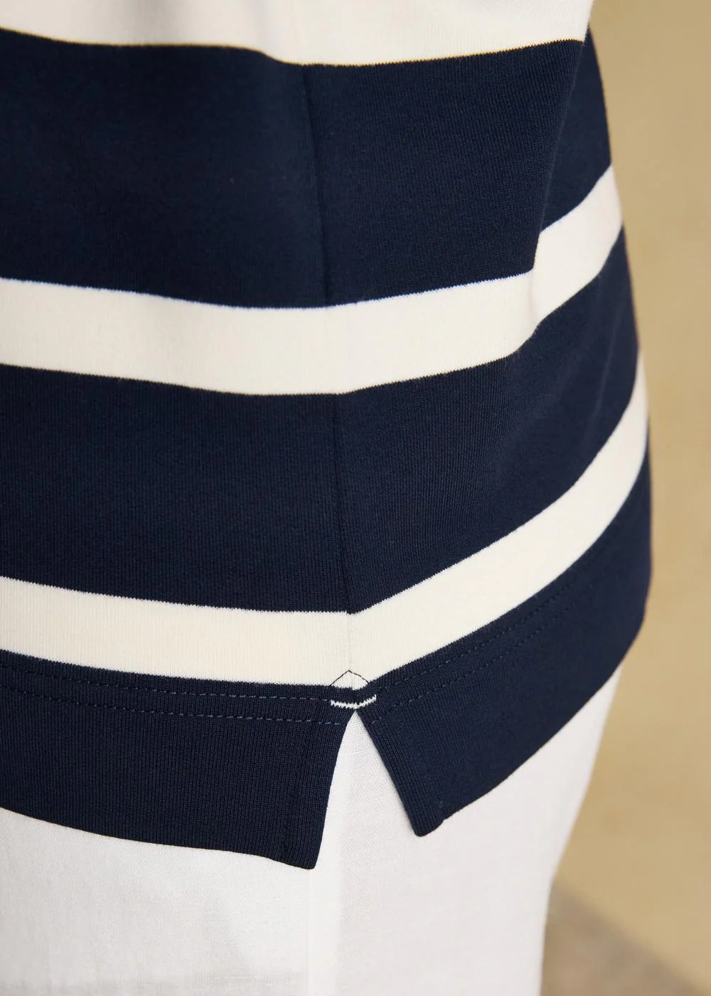 Saunton Sweatshirt - Image 7