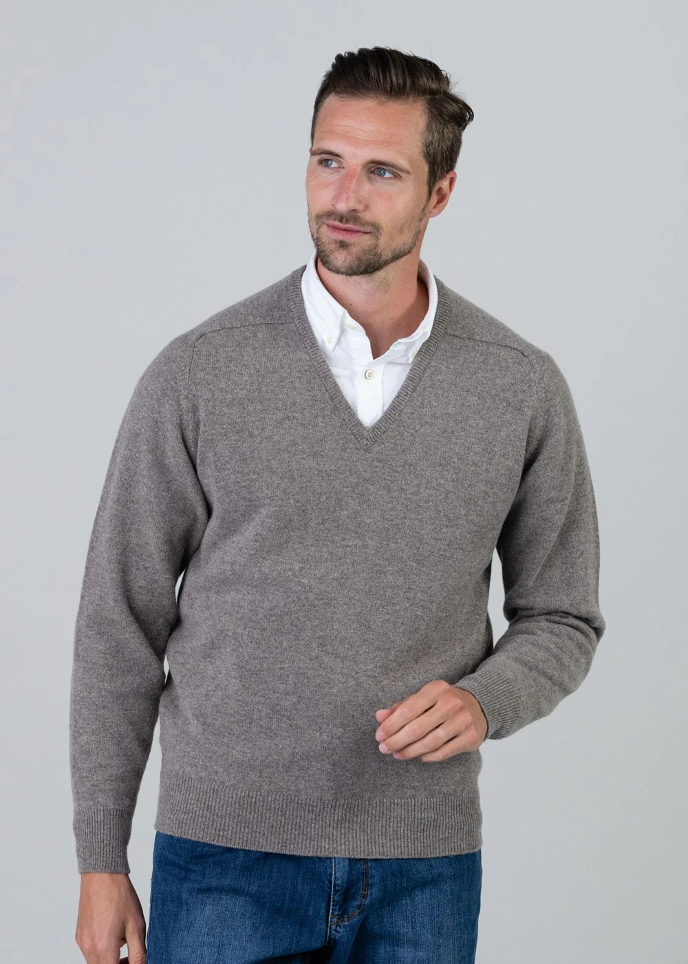 Leven 2 Ply Lambswool V-Neck