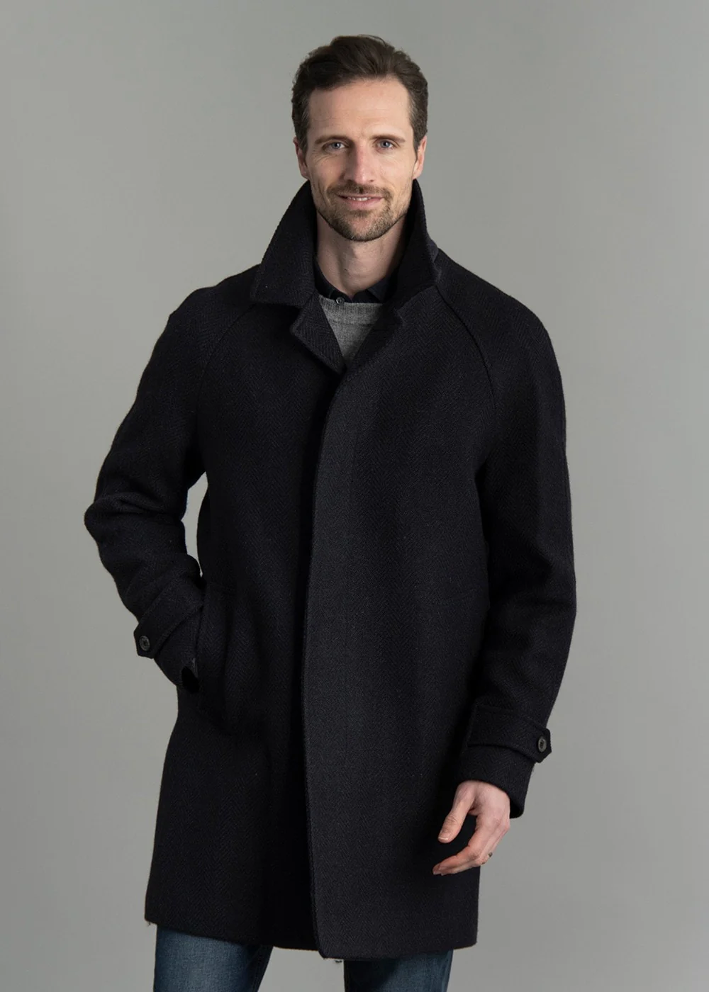 Erne Raglan Coat - Image 4