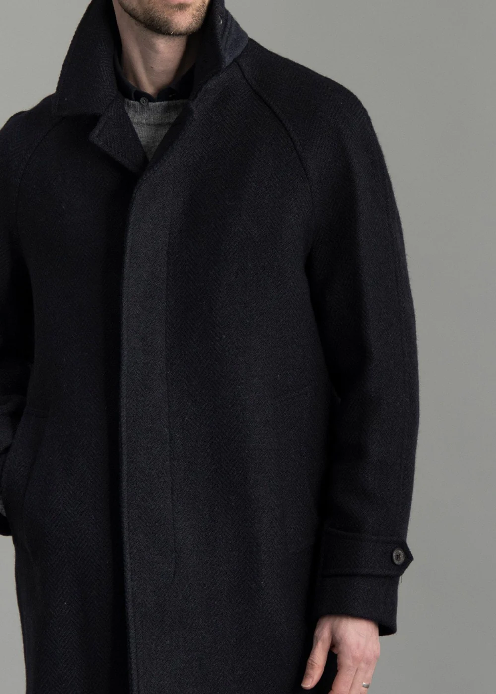 Erne Raglan Coat - Image 5