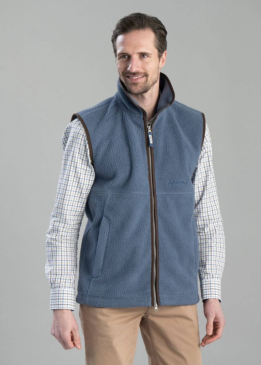 Oakham Retro Fleece Gilet - Image 2