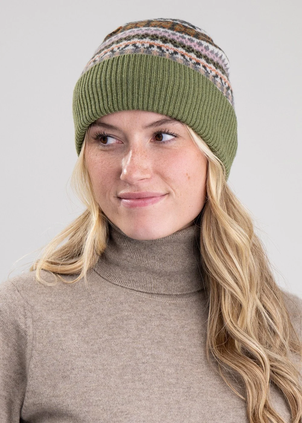 Alba Lambswool Beanie - Image 3