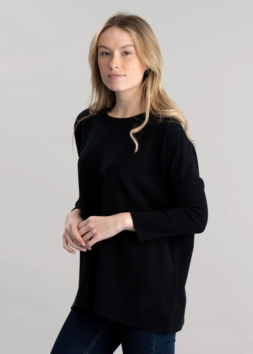 Beatrice Crew Cape - Image 5