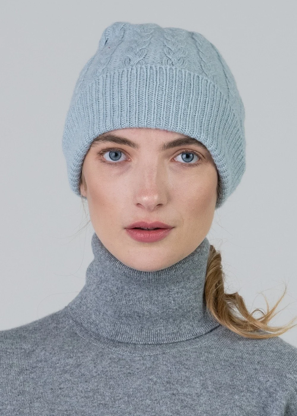 Cashmere Cable Hat