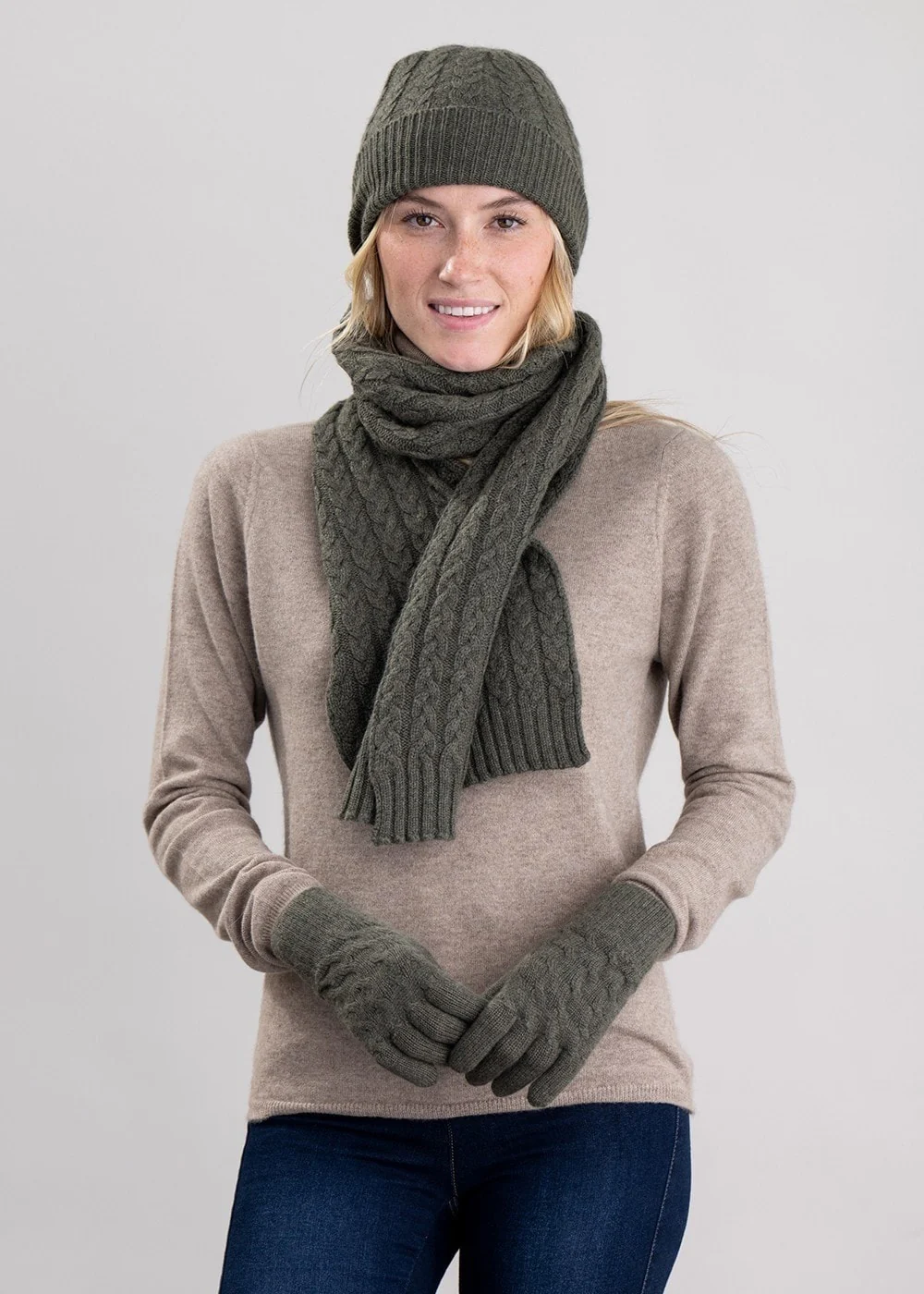 Cashmere Cable Hat - Image 2