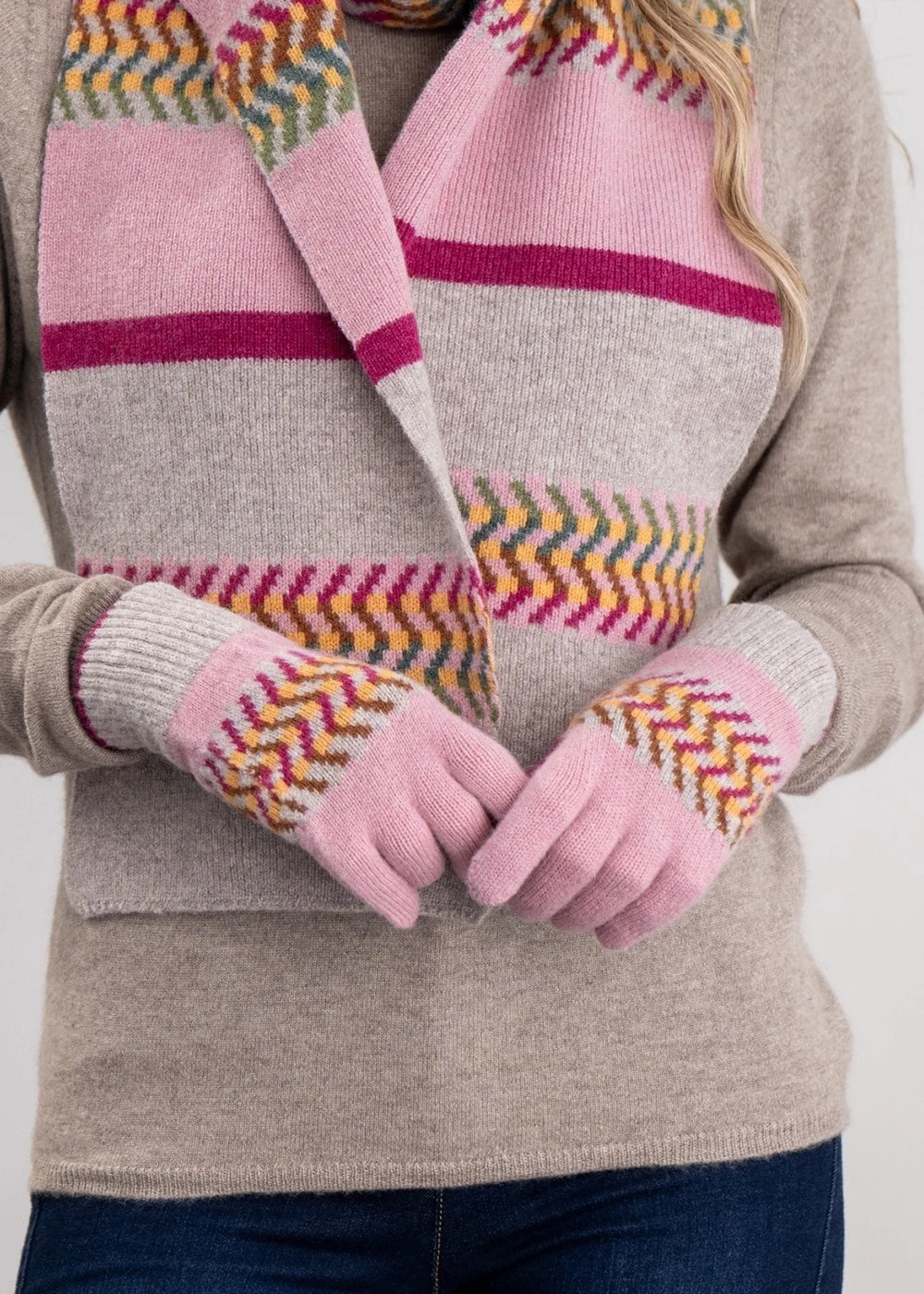 Cora Lambswool Gloves - Image 2