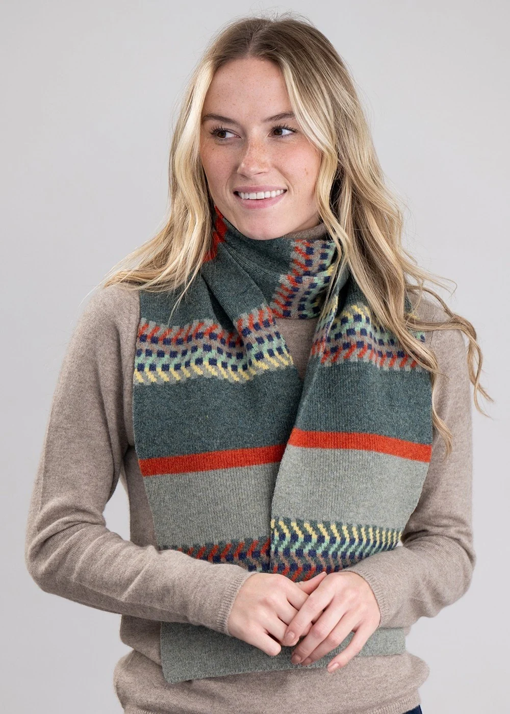 Cora Lambswool Scarf - Image 6
