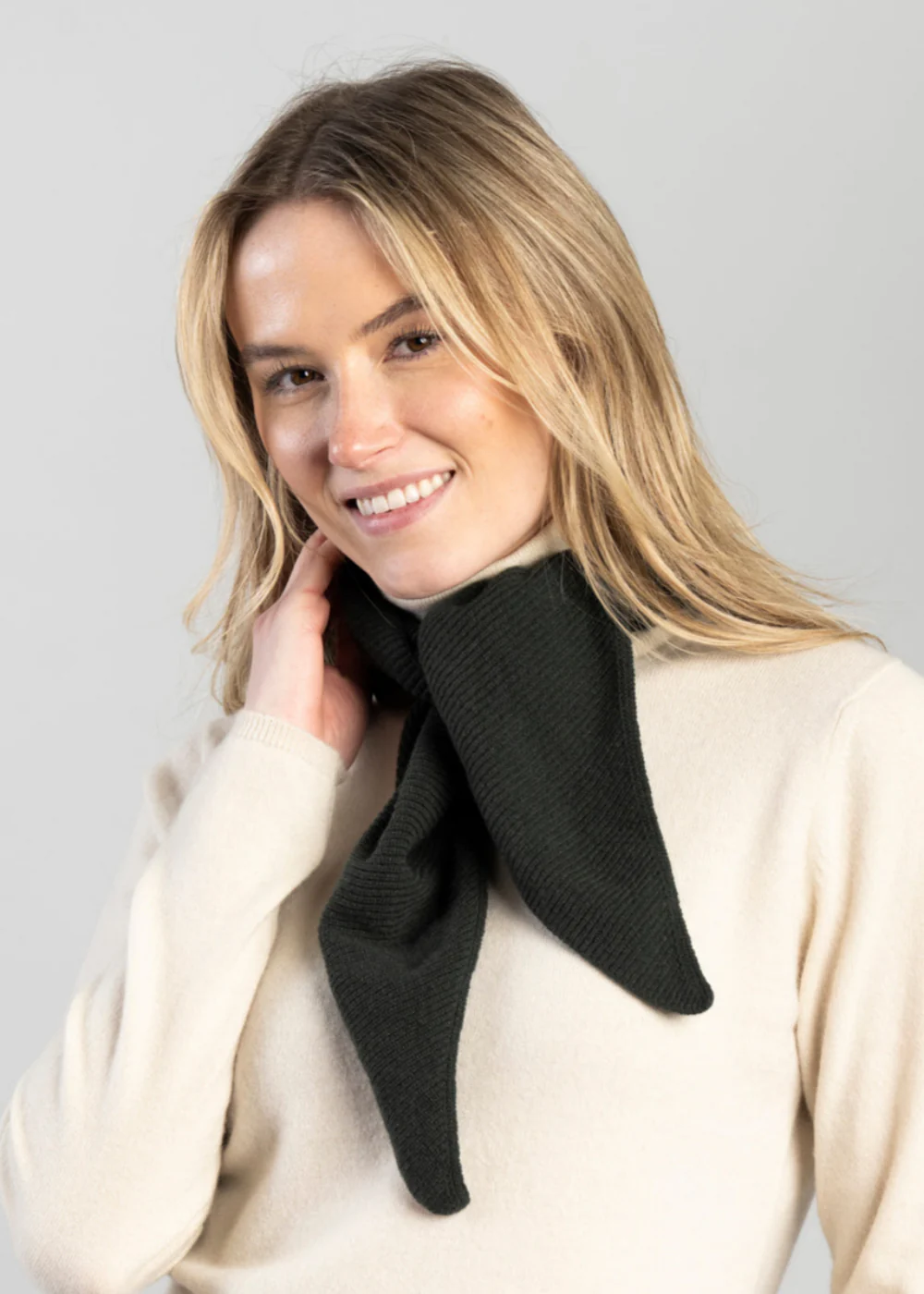 Dorothy Foulard Neck Tie - Image 2
