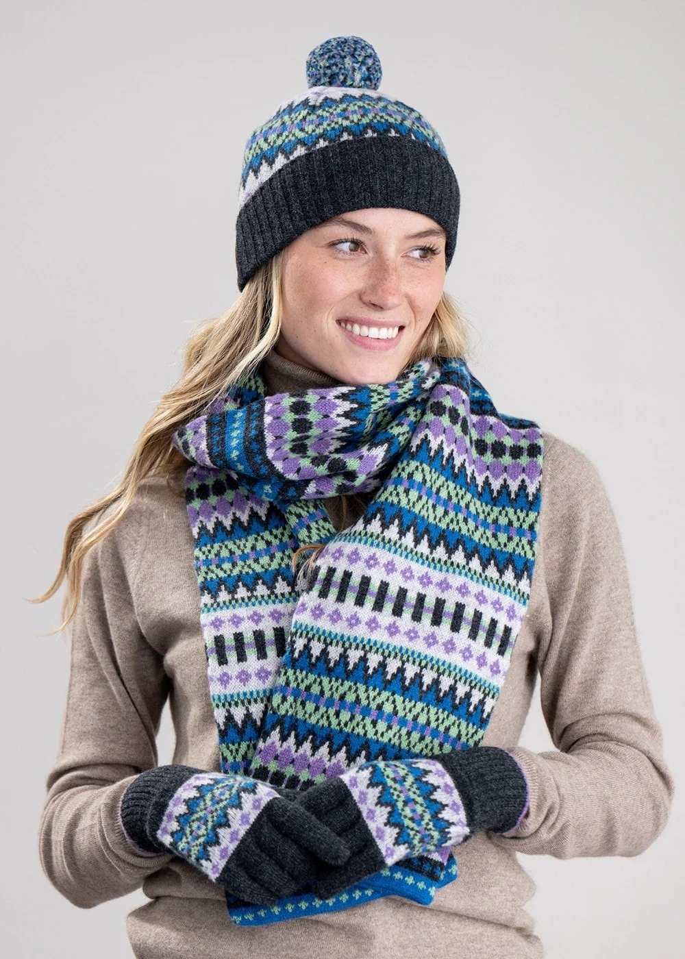 Hattie Lambswool Scarf - Image 5