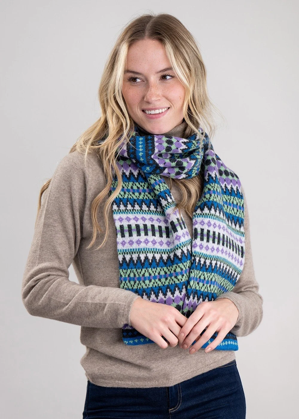 Hattie Lambswool Scarf - Image 6