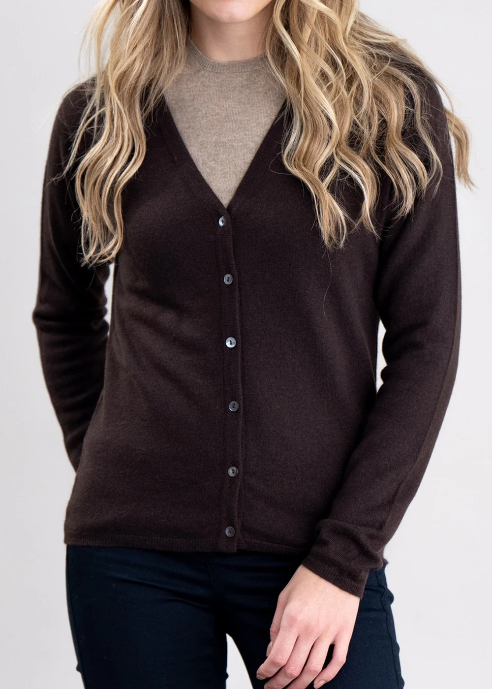 Millie Cashmere Vee Cardigan - Image 5