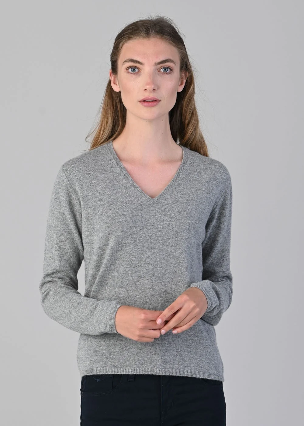 Millie Cashmere Vee Neck