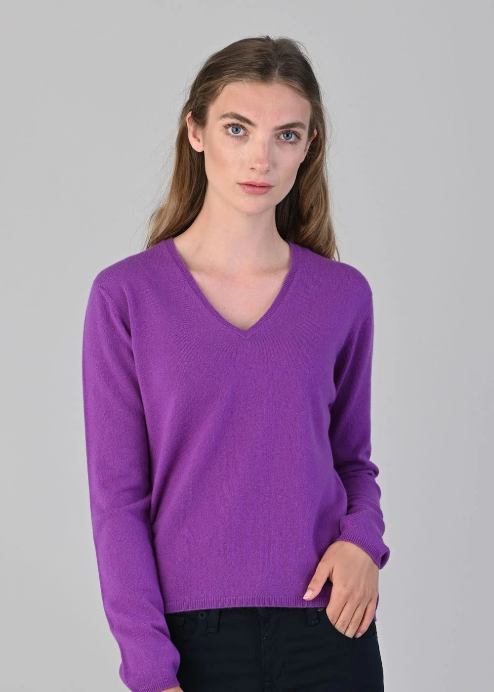 Millie Cashmere Vee Neck