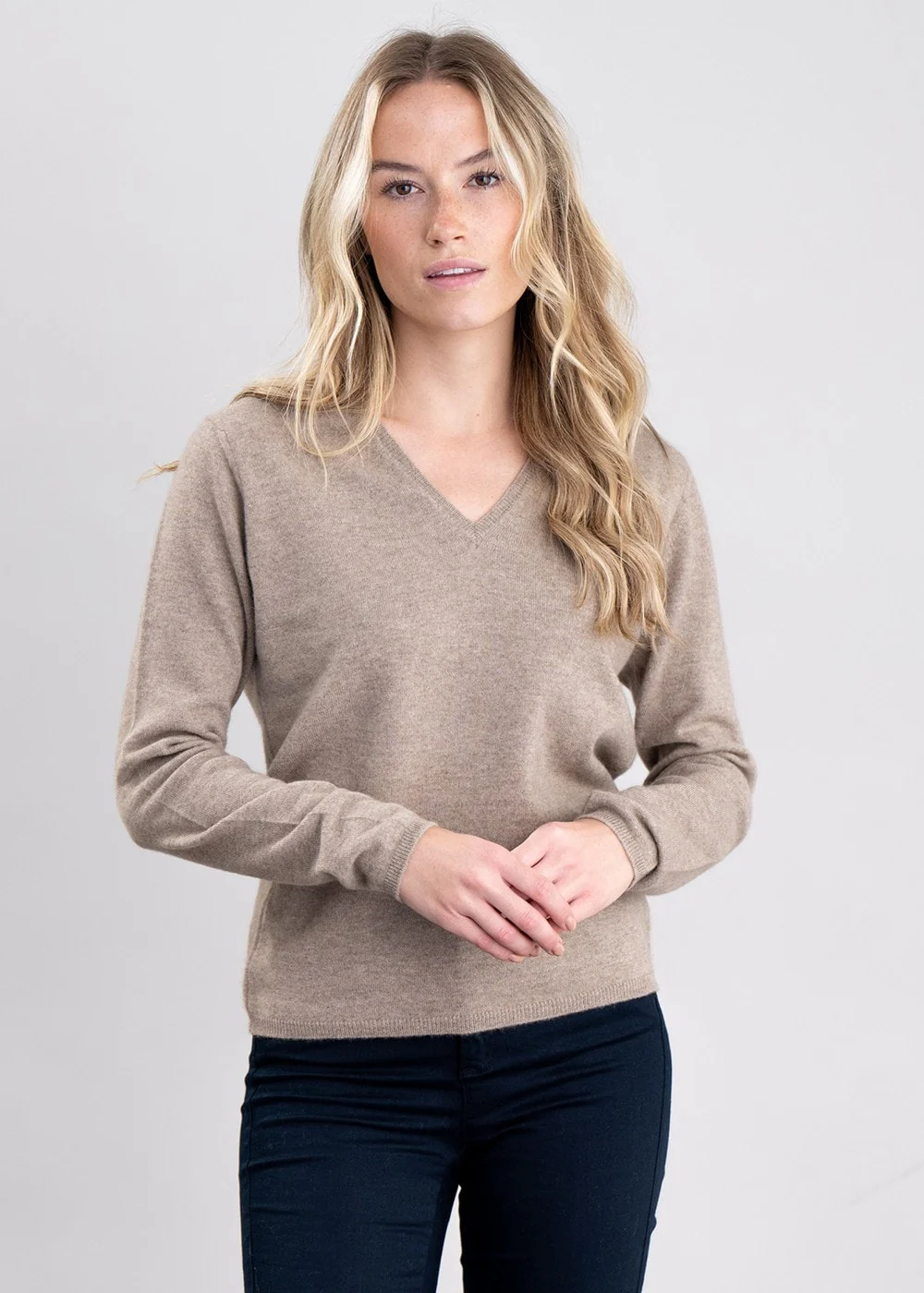 Millie Cashmere Vee Neck - Image 2