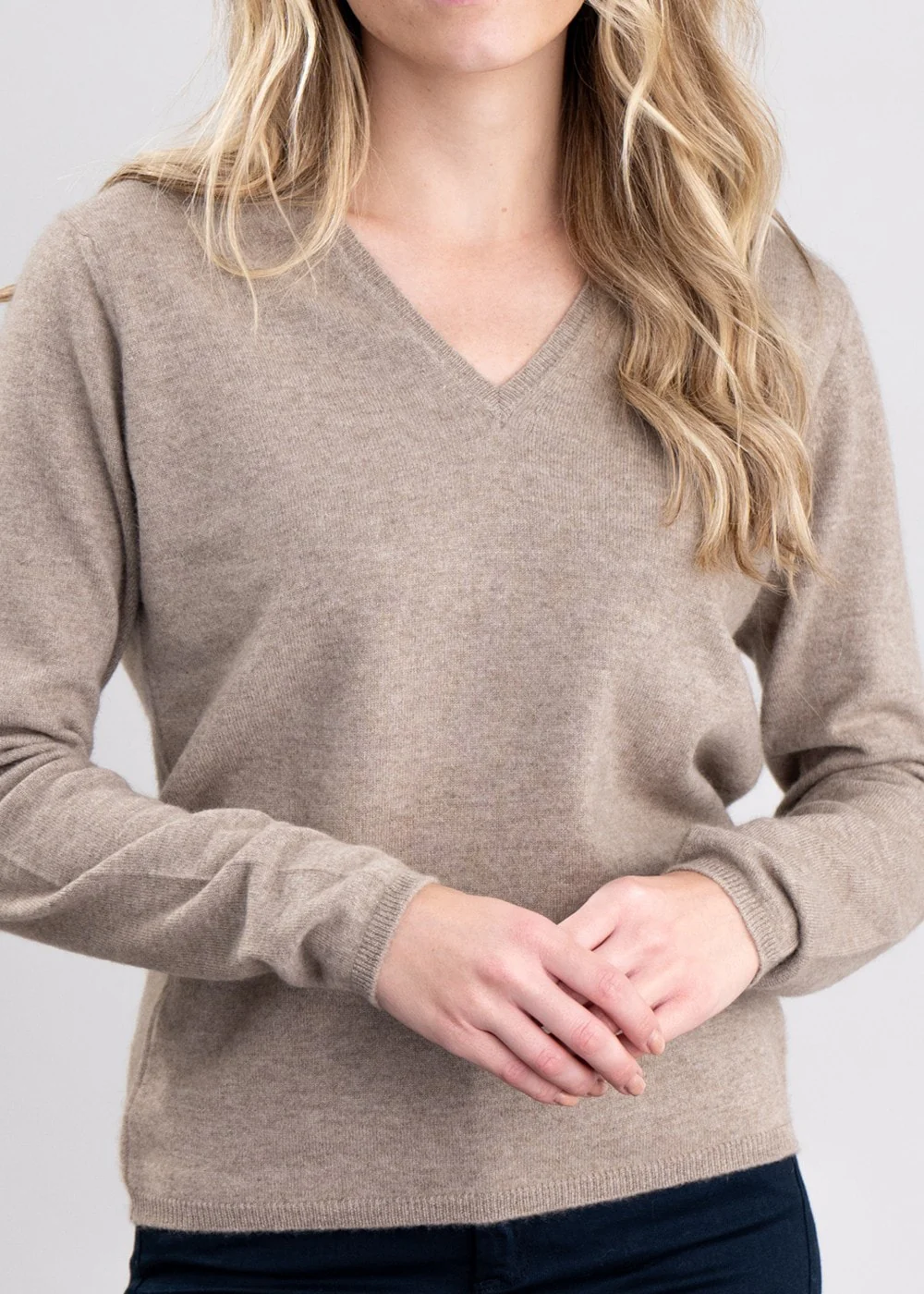 Millie Cashmere Vee Neck - Image 5