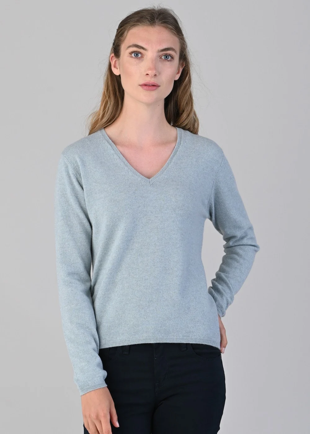 Millie Cashmere Vee Neck - Image 3