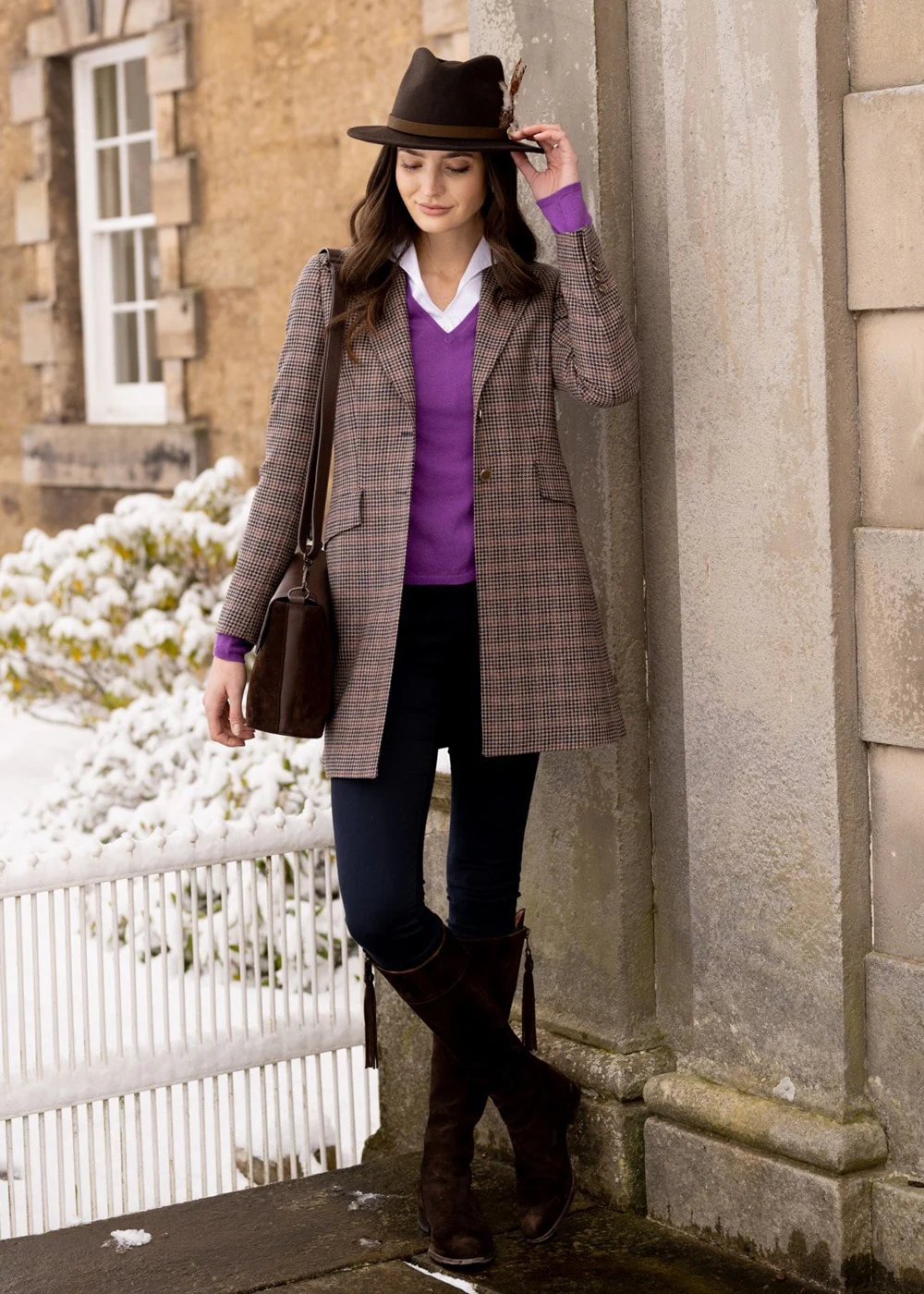 Millie Cashmere Vee Neck - Image 2