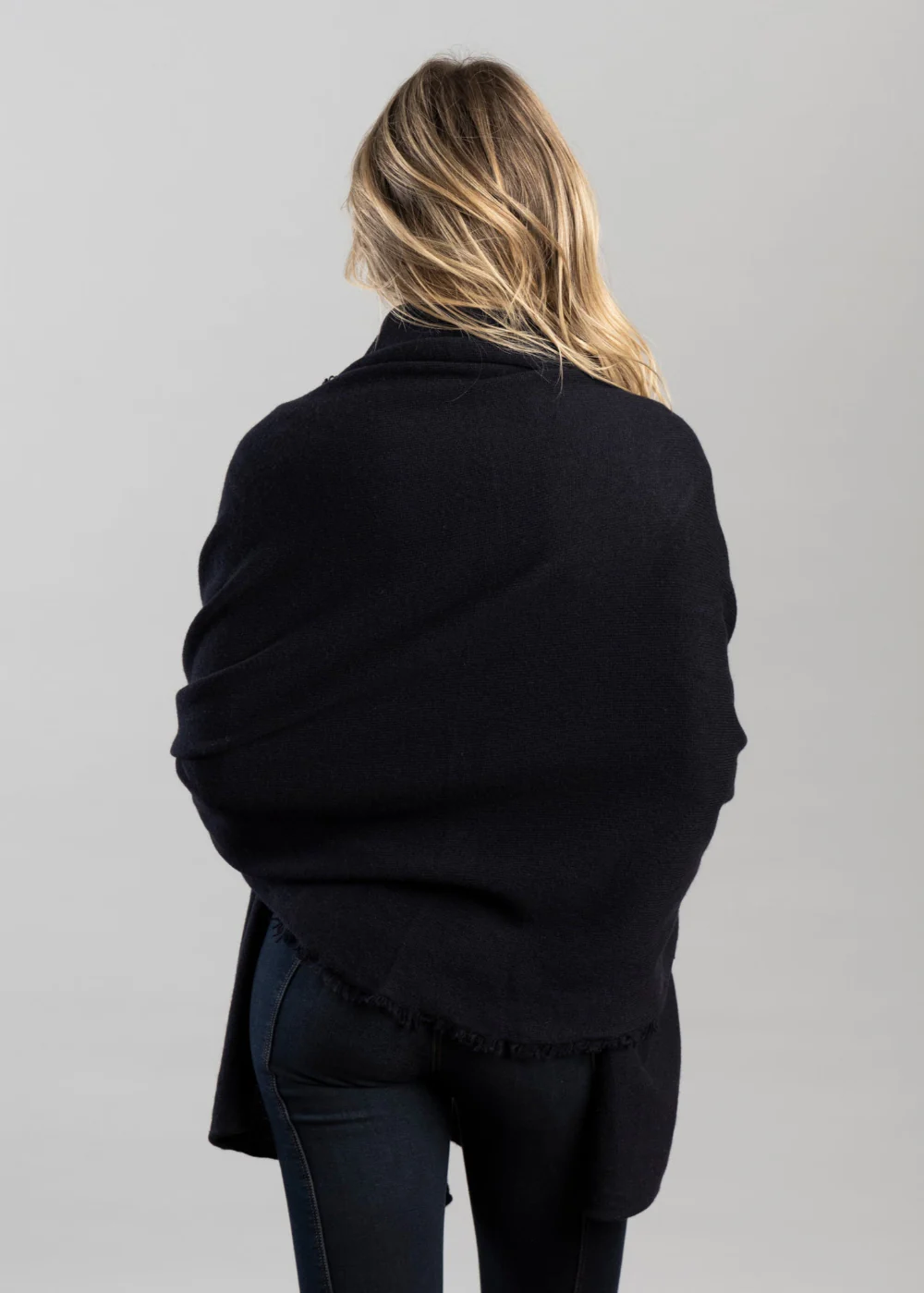 Poppy Cashmere Wrap - Image 4