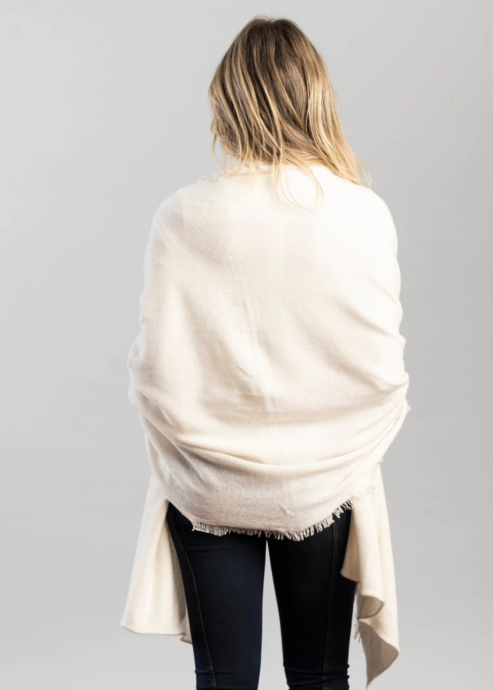 Poppy Cashmere Wrap - Image 4