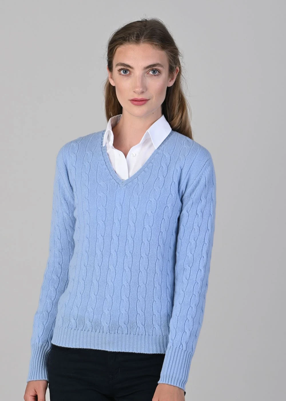 Sophia Cashmere Cable Vee Neck - Image 4