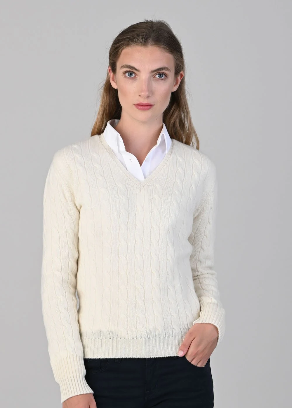 Sophia Cashmere Cable Vee Neck - Image 9