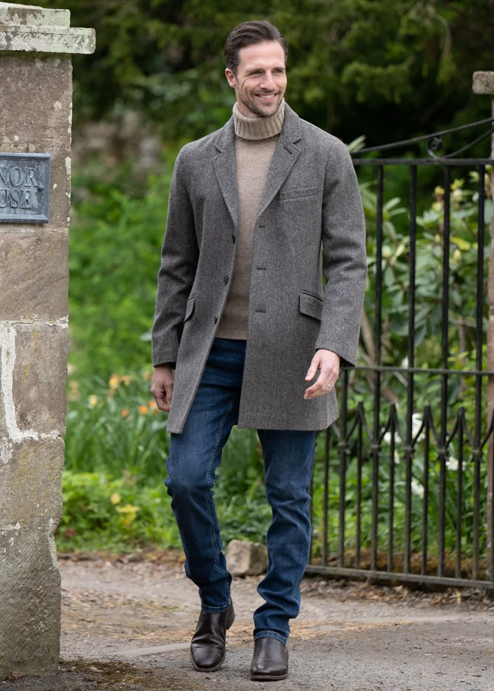 Alain Roll Collar - Image 4