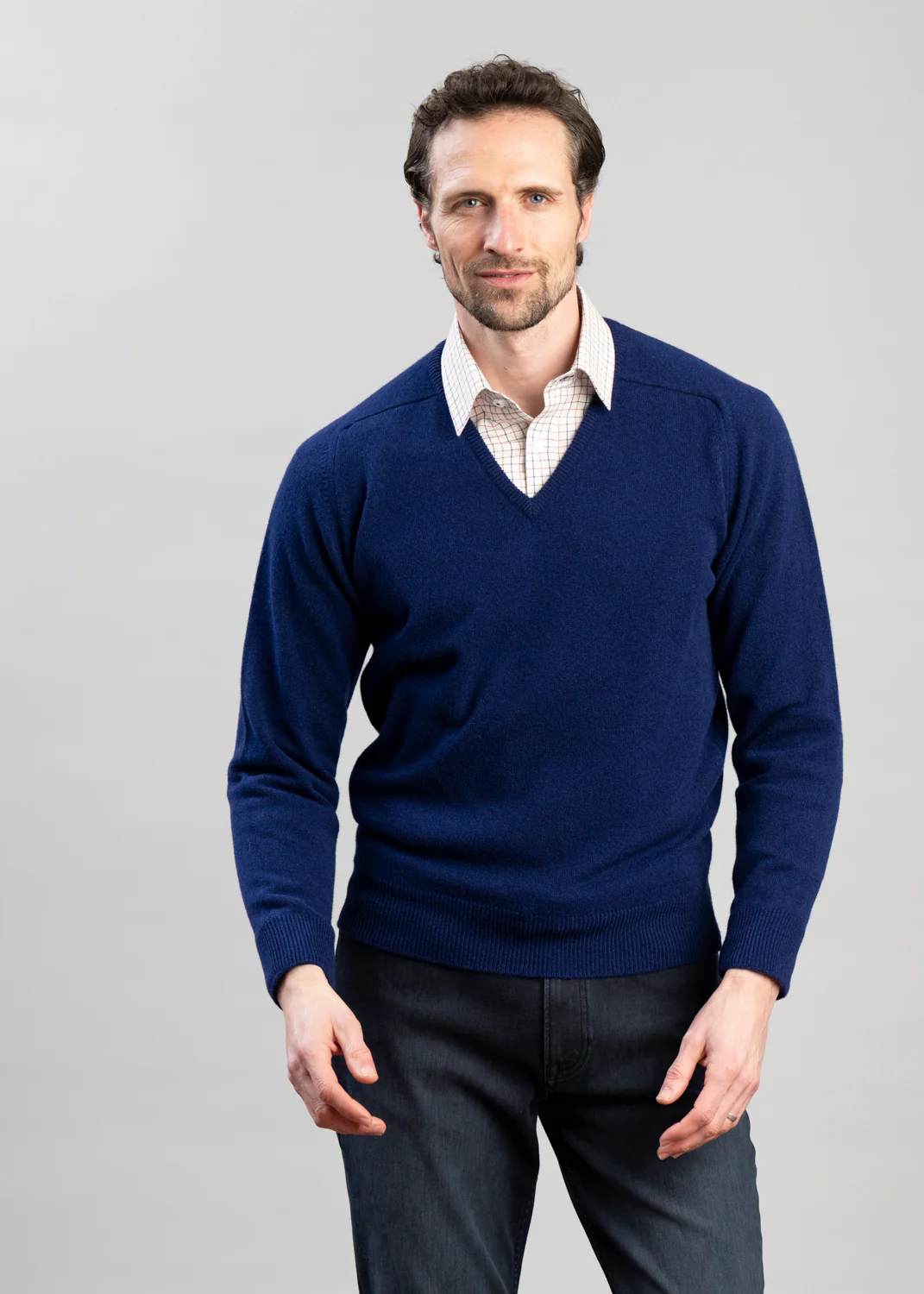 Exclusive Leven 2 Ply Lambswool V-Neck - Image 5