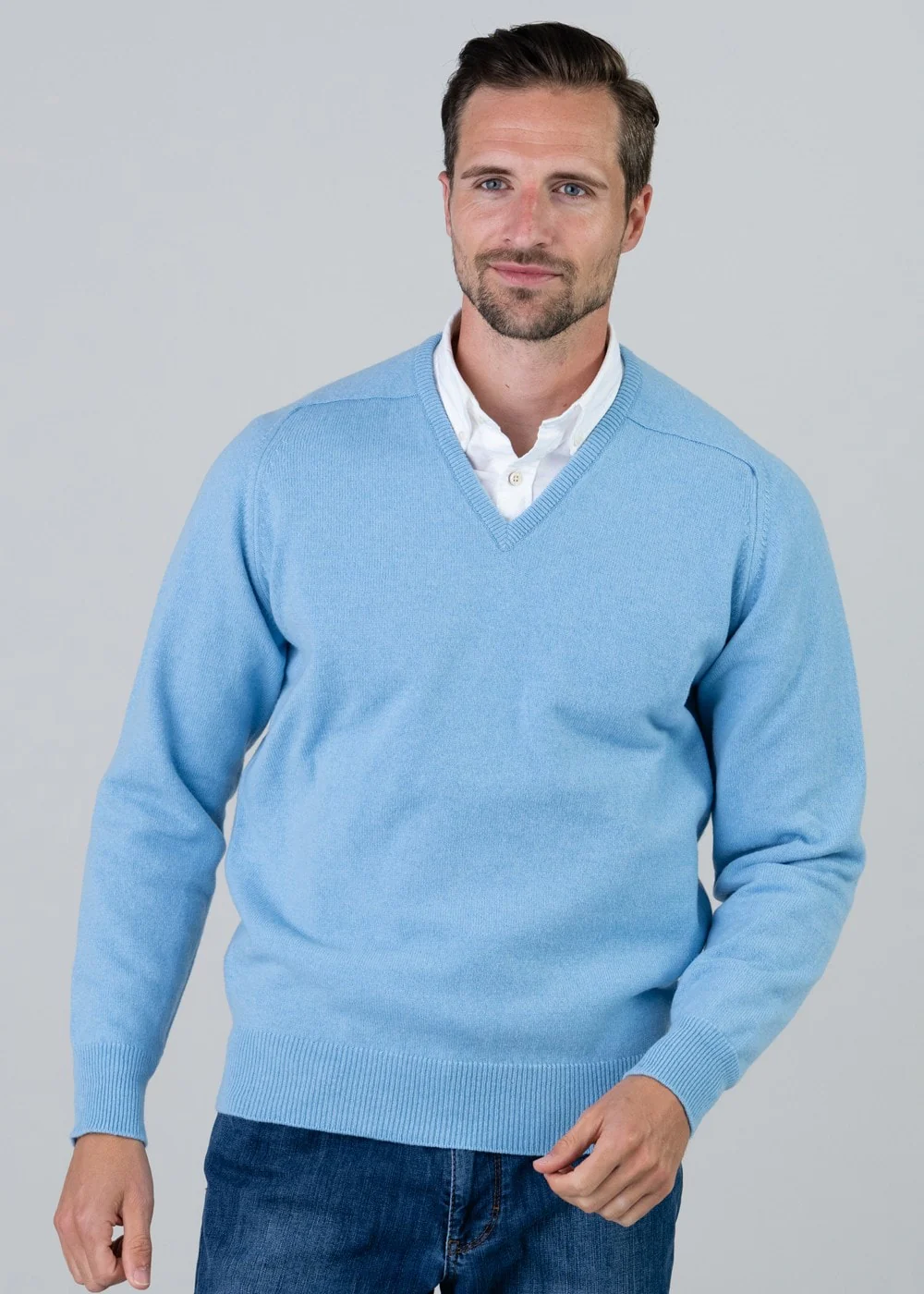Leven 2 Ply Lambswool V-Neck - Image 4