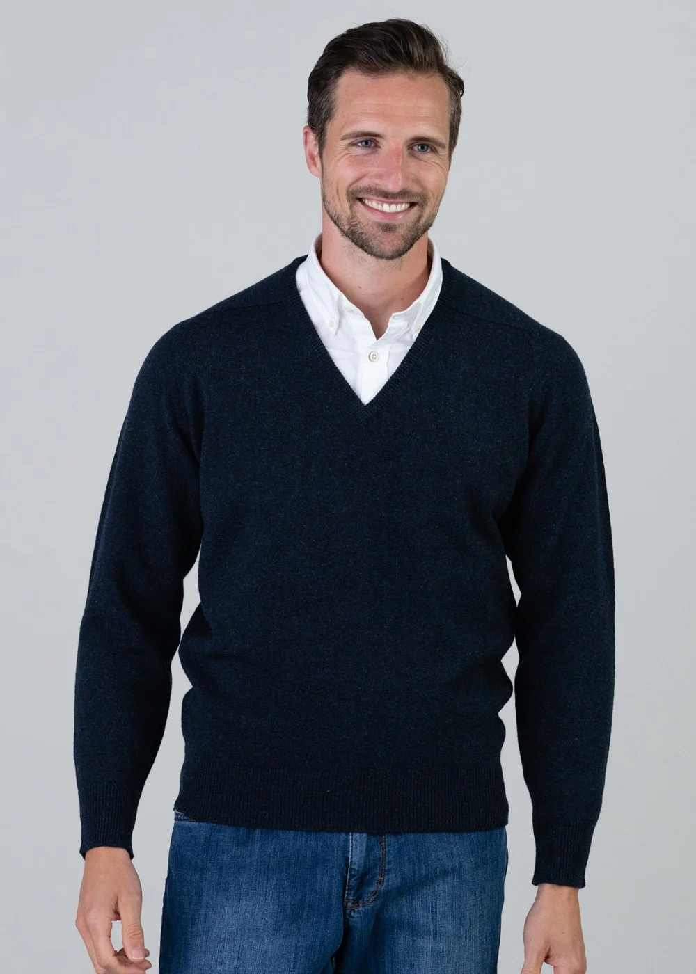 Leven 2 Ply Lambswool V-Neck - Image 3