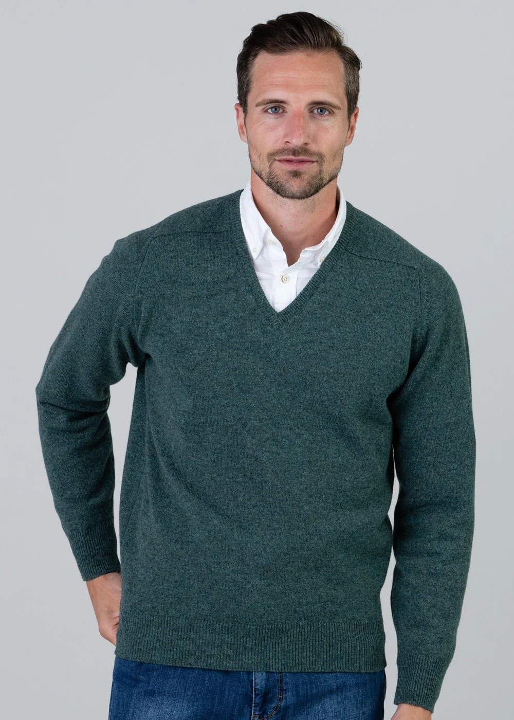 Leven 2 Ply Lambswool V-Neck - Image 3