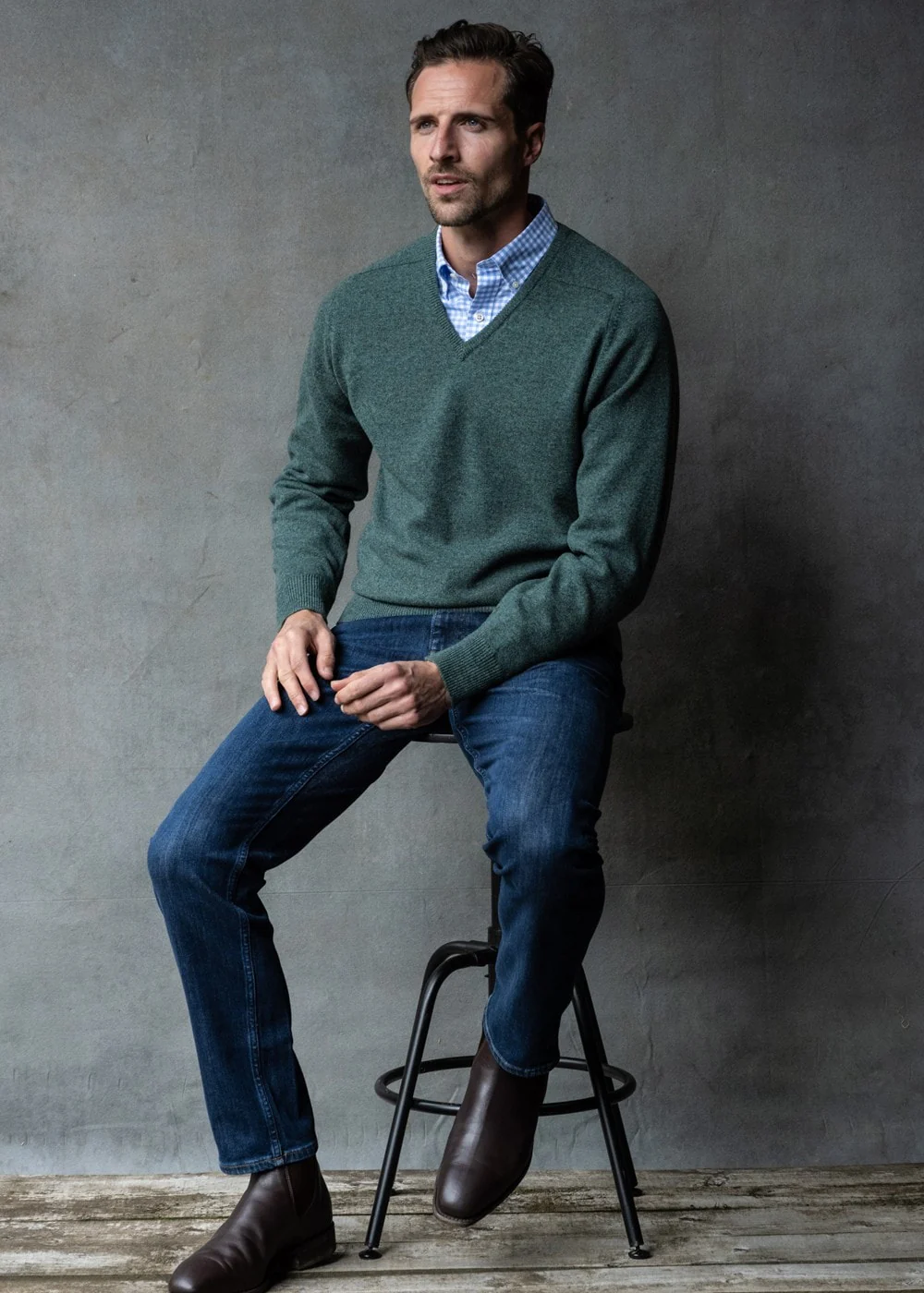 Leven 2 Ply Lambswool V-Neck - Image 5