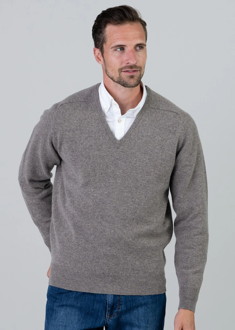 Leven 2 Ply Lambswool V-Neck - Image 3