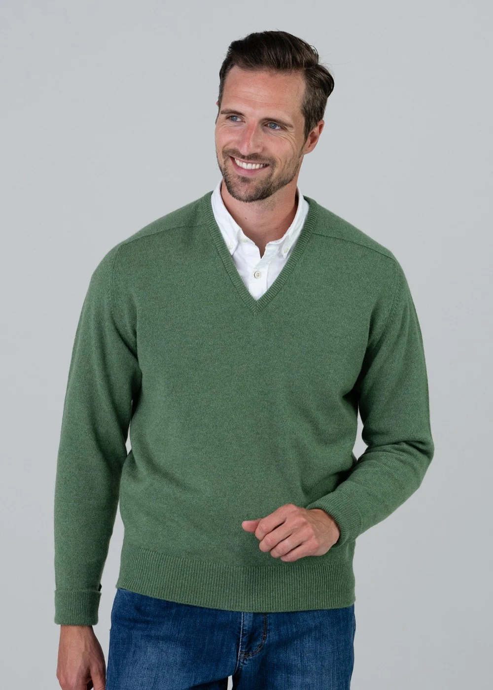 Melrose 2 Ply Cashmere V-Neck - Image 8