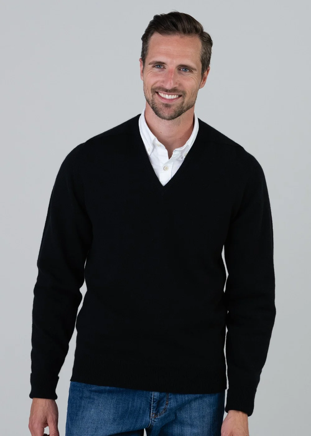 Melrose 2 Ply Cashmere V-Neck - Image 2