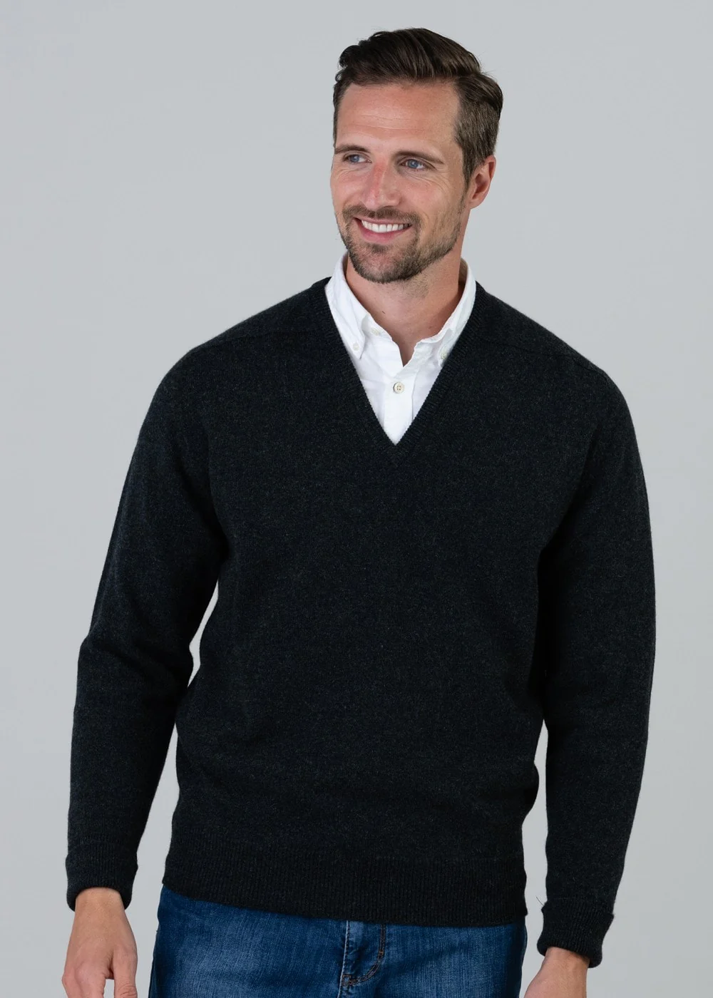 Melrose 2 Ply Cashmere V-Neck - Image 4