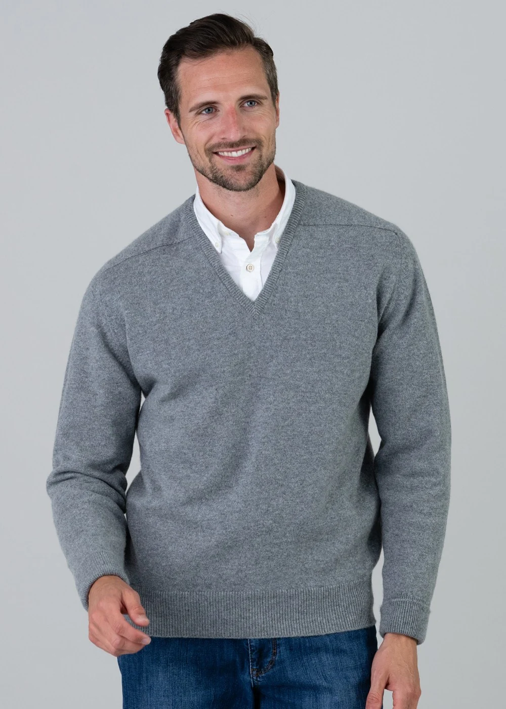 Melrose 2 Ply Cashmere V-Neck - Image 2
