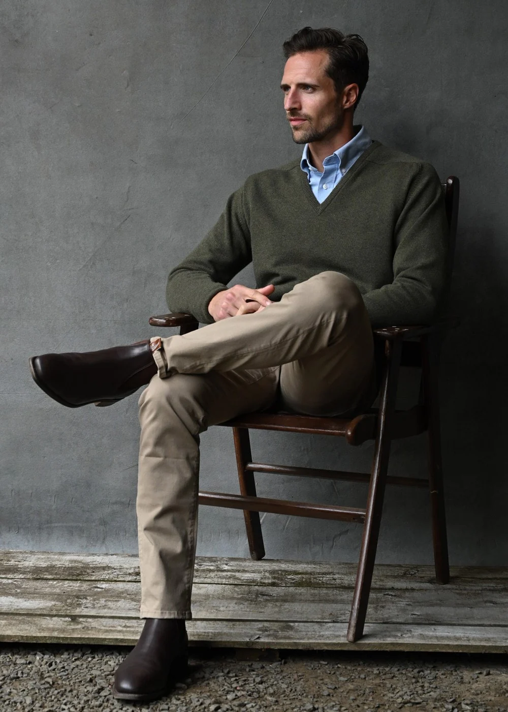 Melrose 2 Ply Cashmere V-Neck - Image 5