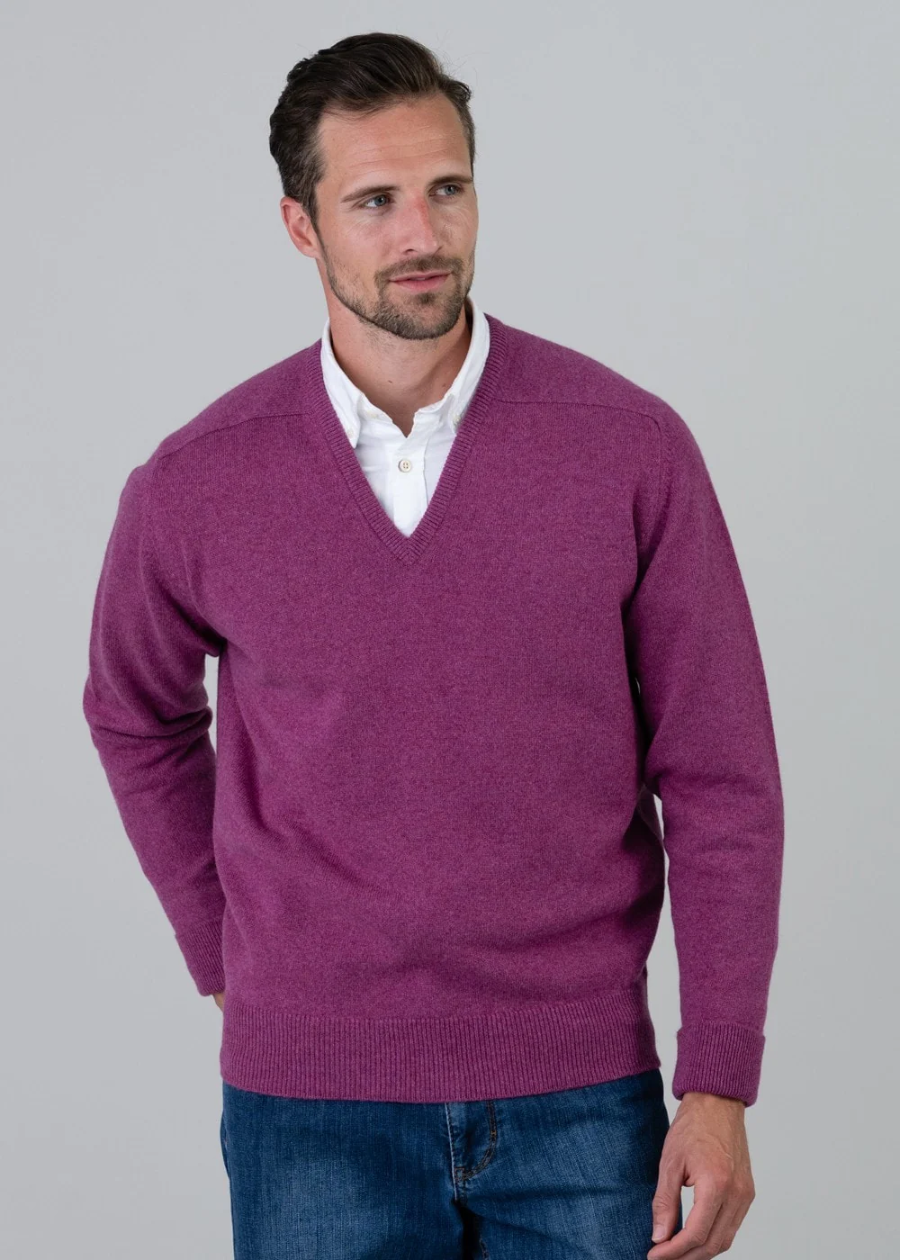 Melrose 2 Ply Cashmere V-Neck - Image 4
