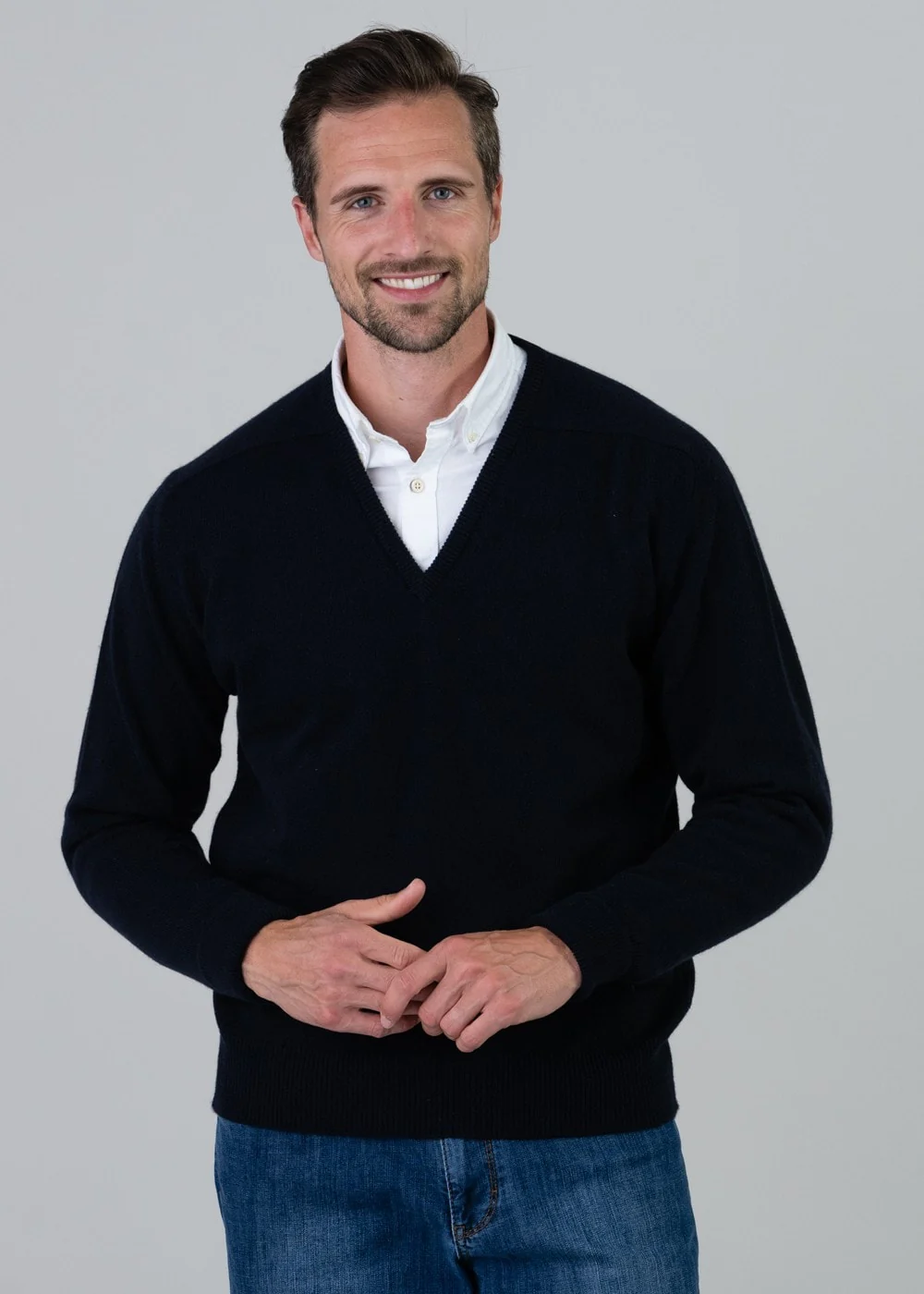 Melrose 2 Ply Cashmere V-Neck - Image 2