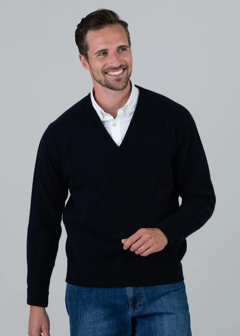 Melrose 2 Ply Cashmere V-Neck - Image 3