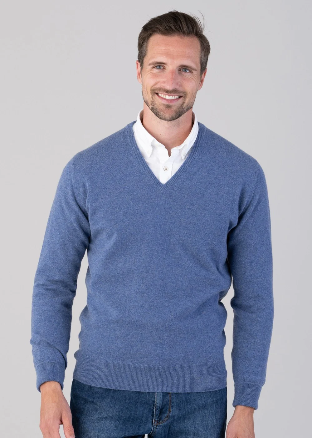 Oxton 1 Ply Cashmere V-Neck - Image 4