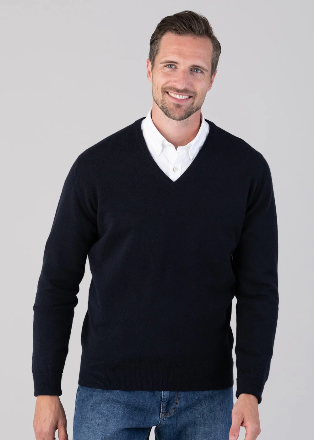 Oxton 1 Ply Cashmere V-Neck - Image 2