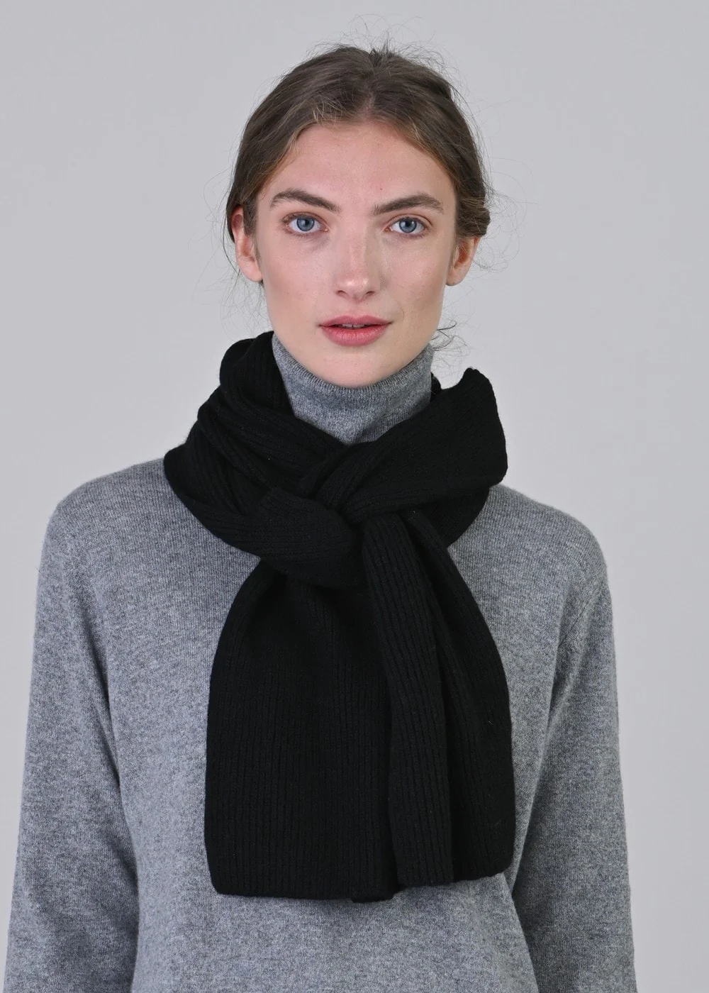 Cashmere Ribbed Scarf - Image 2