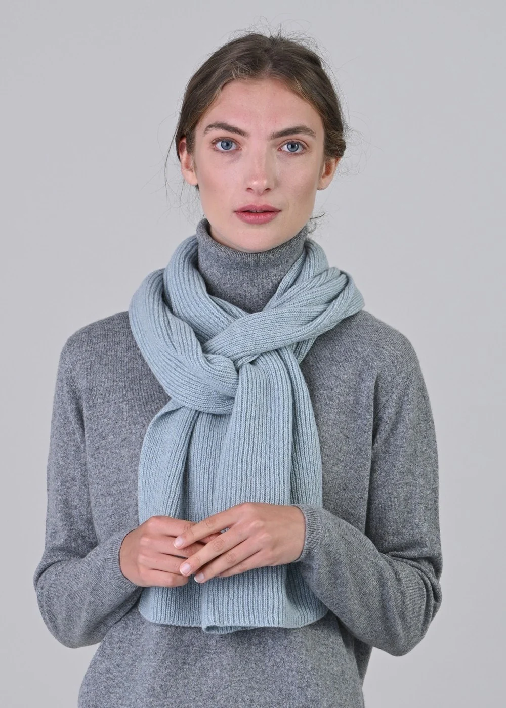 Cashmere Ribbed Scarf - Image 2